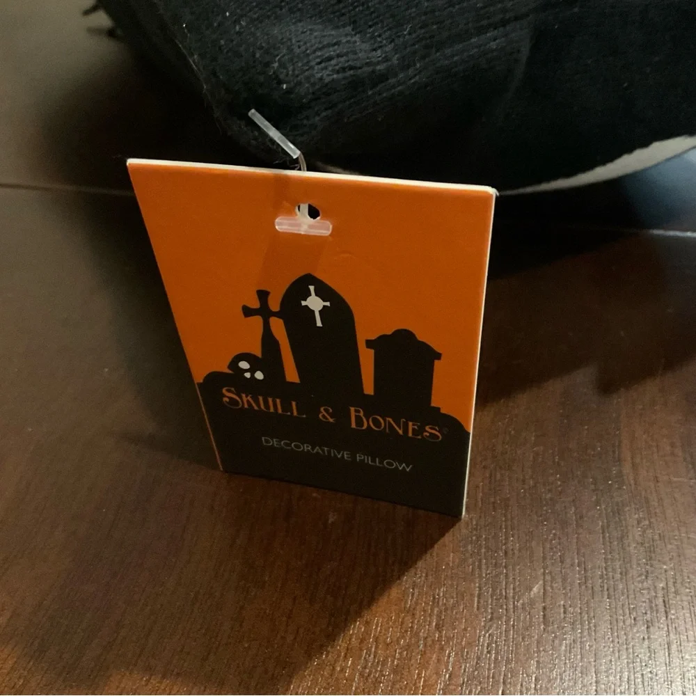NWT Ghost Halloween Decorative Pillow 👻